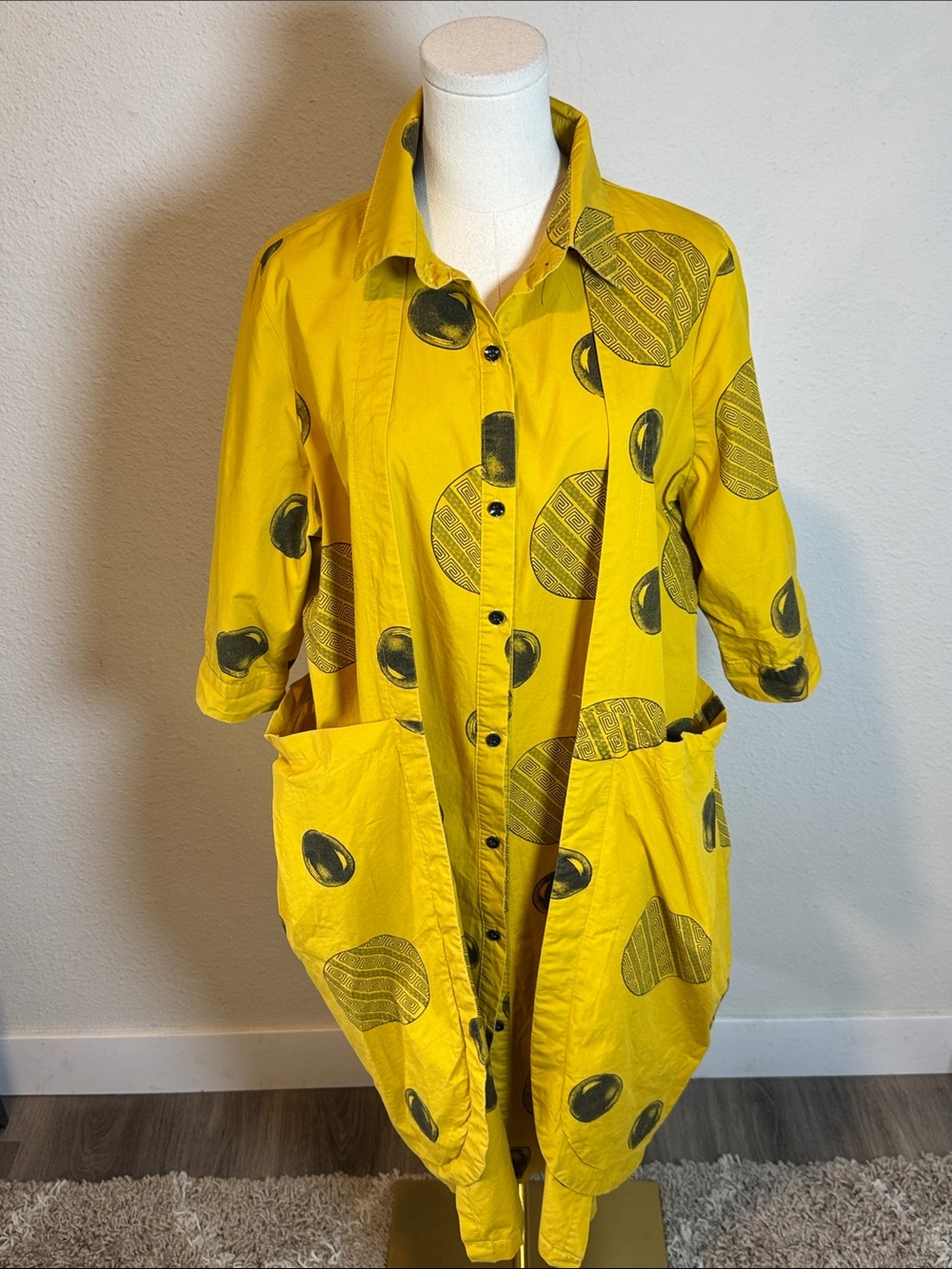Vanite Couture Yellow/Gold Circle Print Button Shirt Dress or Tunic size Large
